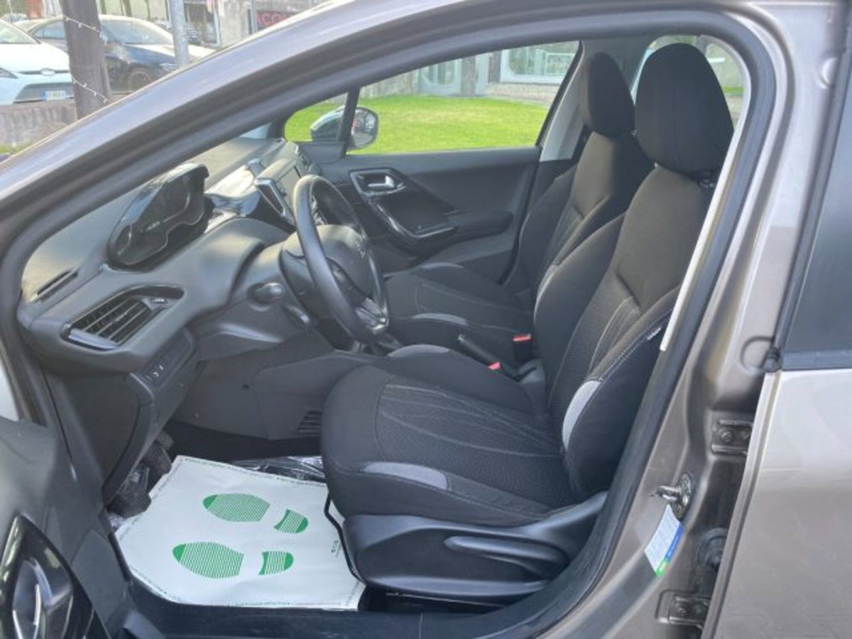 Peugeot 208 HDi 68 CV 5 porte Active (5)