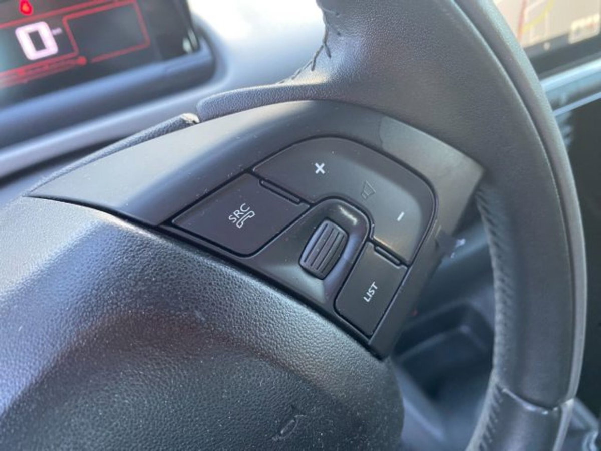 Citroen C4 Cactus PureTech 82 Shine (12)