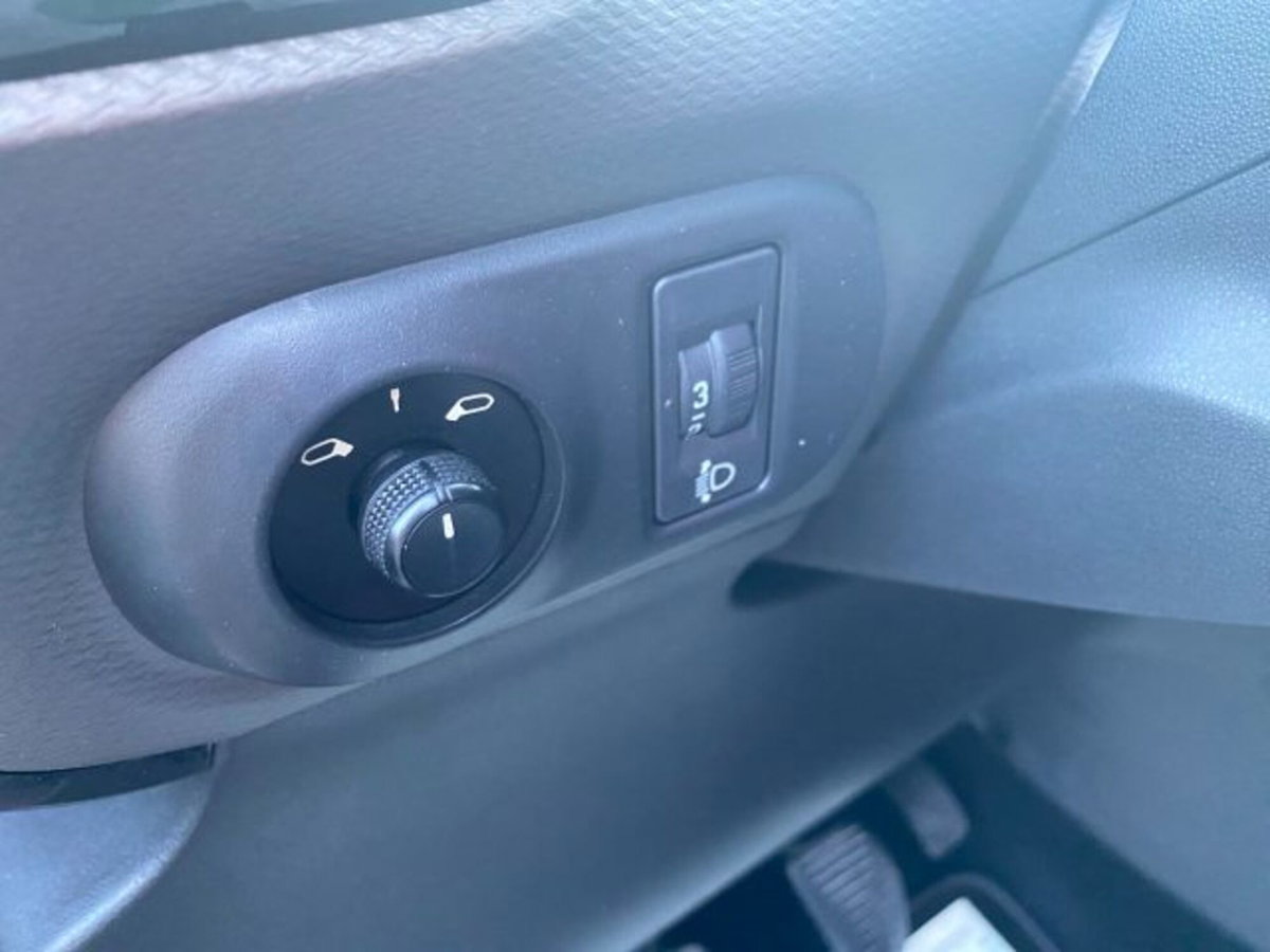 Citroen C4 Cactus PureTech 82 Shine (14)