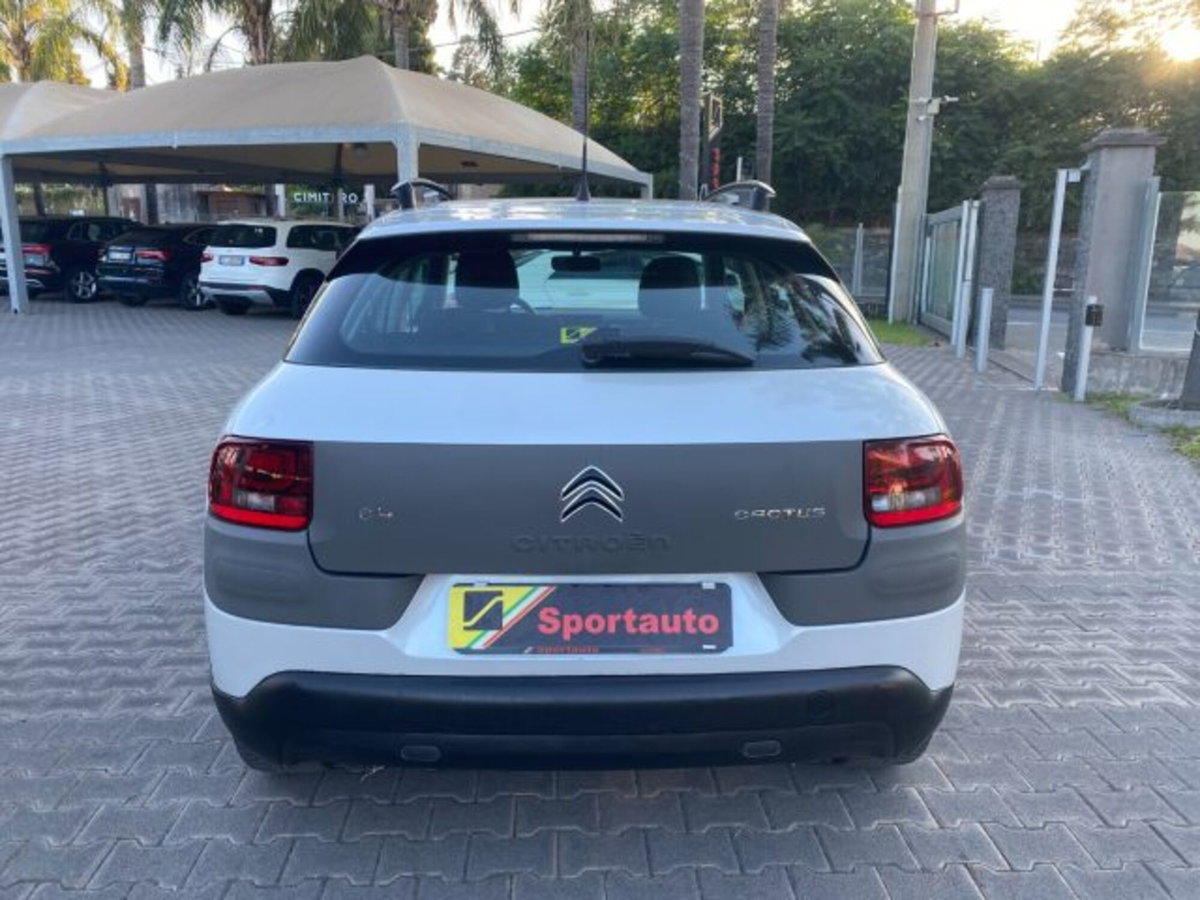 Citroen C4 Cactus PureTech 82 Shine (17)
