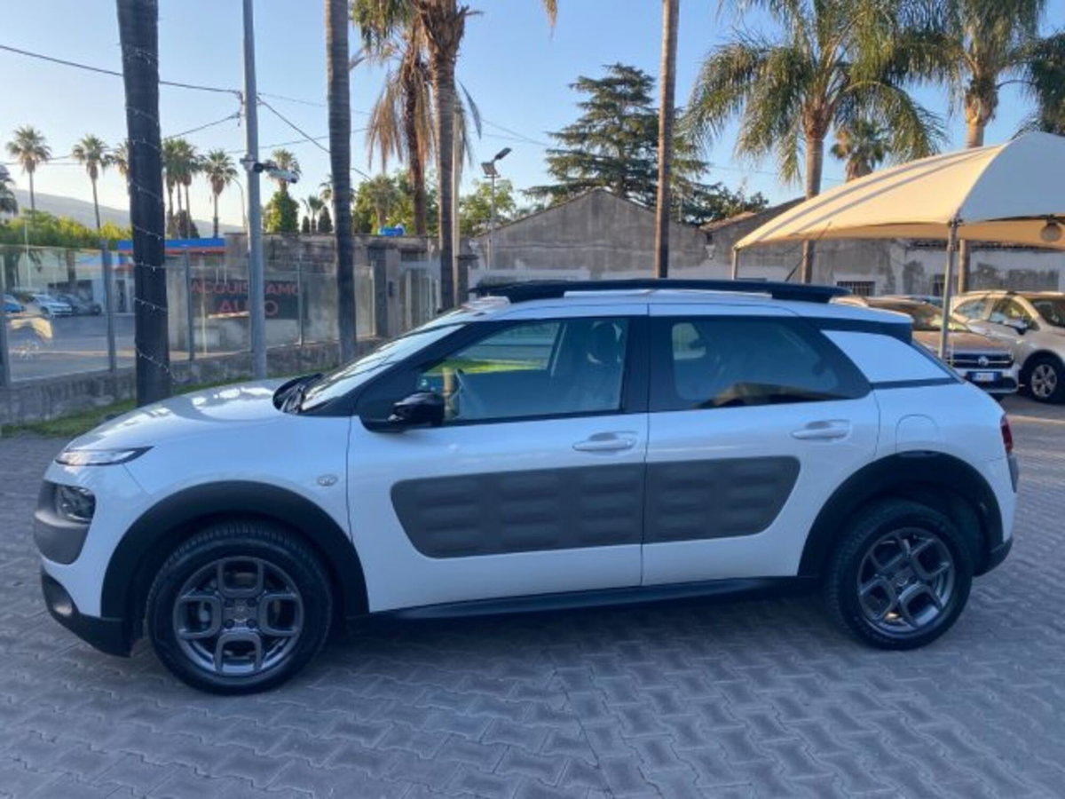 Citroen C4 Cactus PureTech 82 Shine (19)