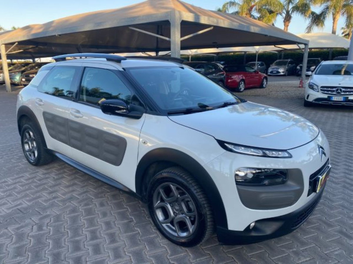 Citroen C4 Cactus PureTech 82 Shine (20)