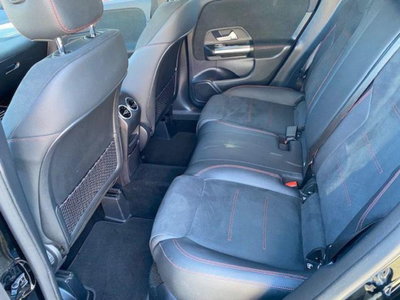Mercedes-Benz GLA SUV 200 d Automatic Premium (10)