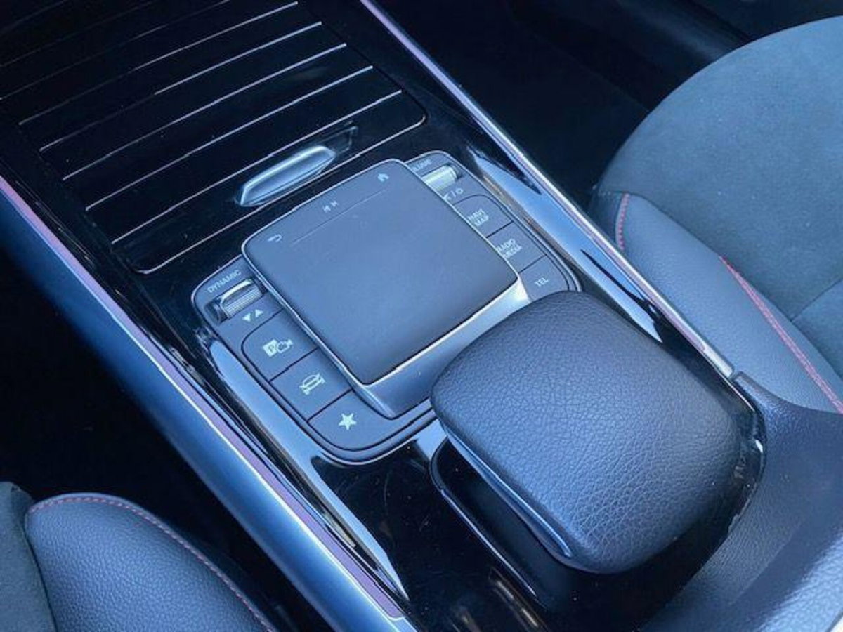 Mercedes-Benz GLA SUV 200 d Automatic Premium (14)