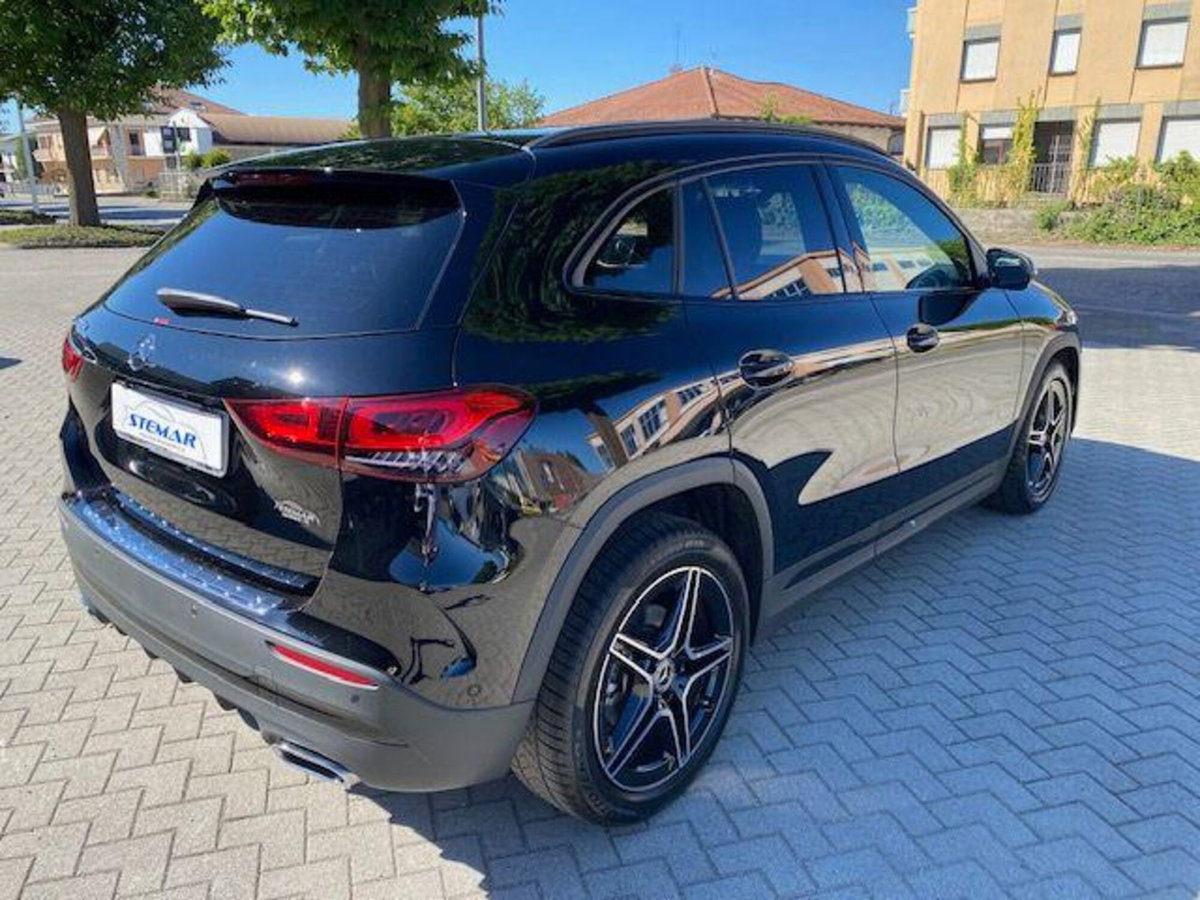 Mercedes-Benz GLA SUV 200 d Automatic Premium (5)