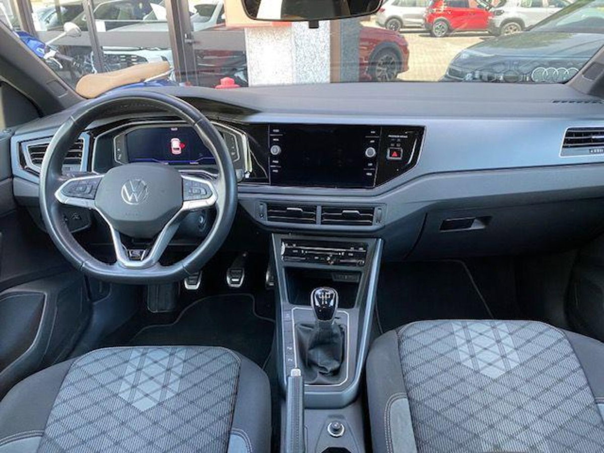 Volkswagen Polo 1.0 tsi R-Line 95cv (13)