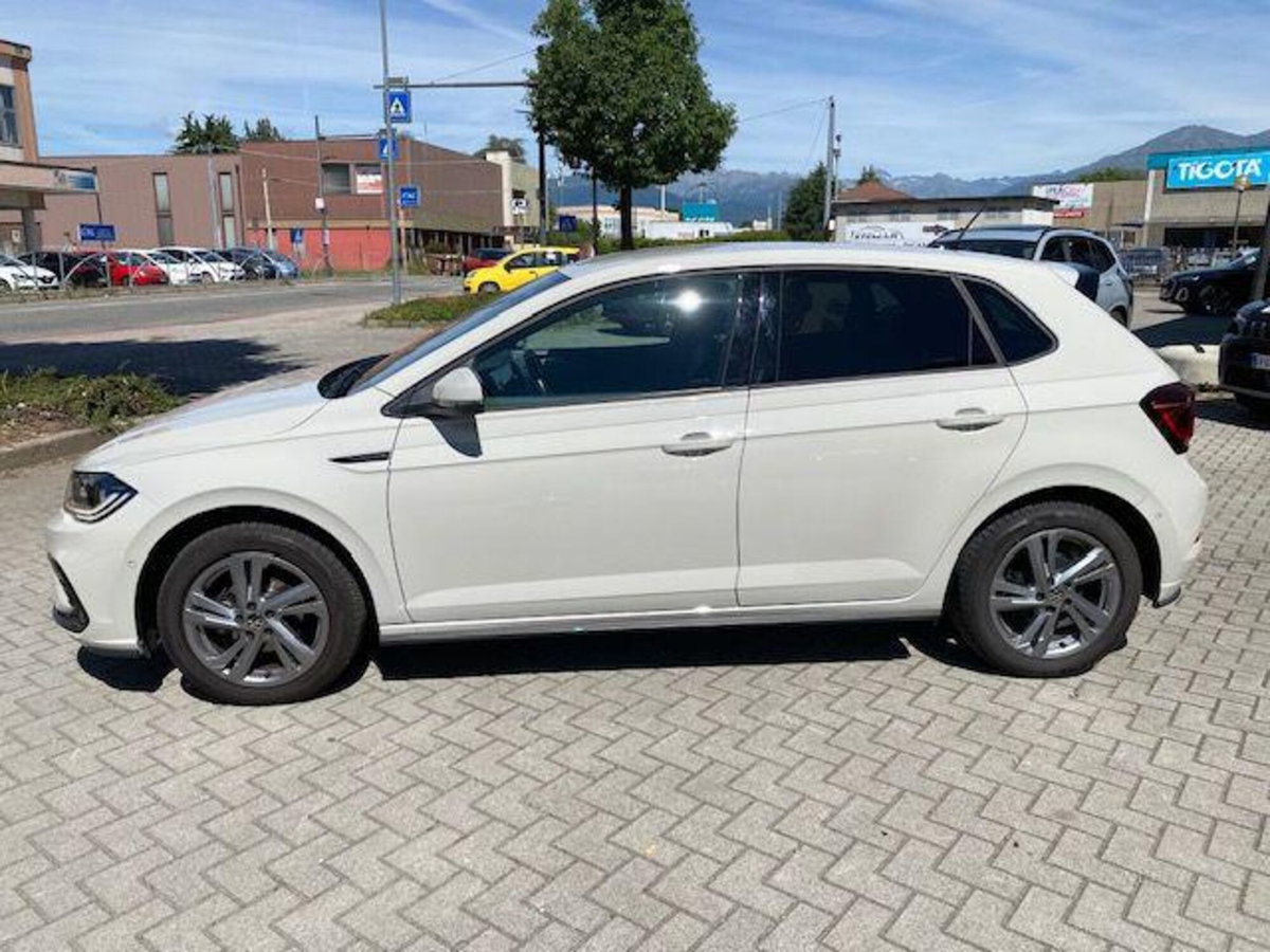 Volkswagen Polo 1.0 tsi R-Line 95cv (2)