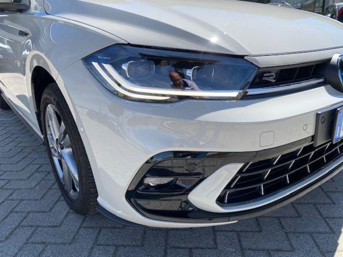 Volkswagen Polo 1.0 tsi R-Line 95cv (7)