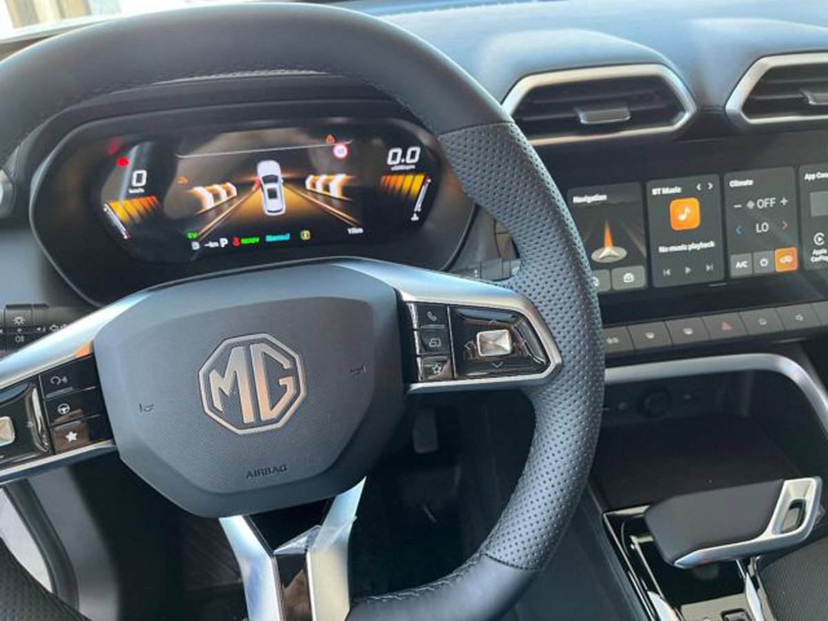 Mg ZS ZS 1.5 Luxury (12)