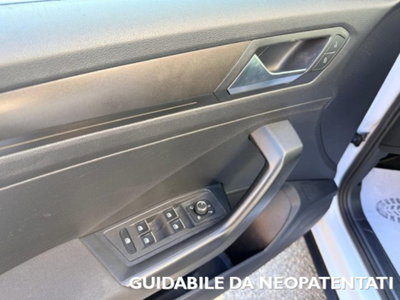 Volkswagen T-Roc 1.0 tsi Style 115cv (7)