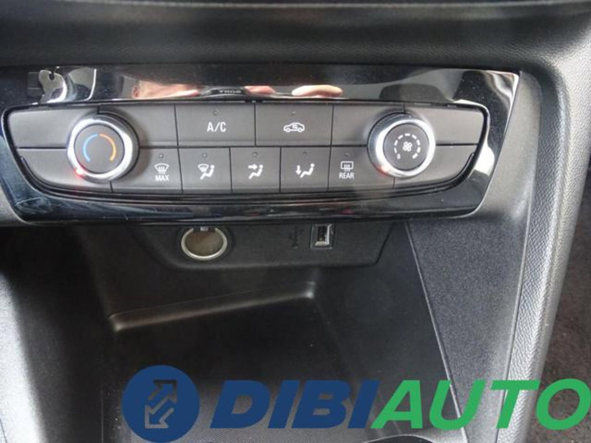 Opel Corsa 1.2 100 CV Elegance (17)