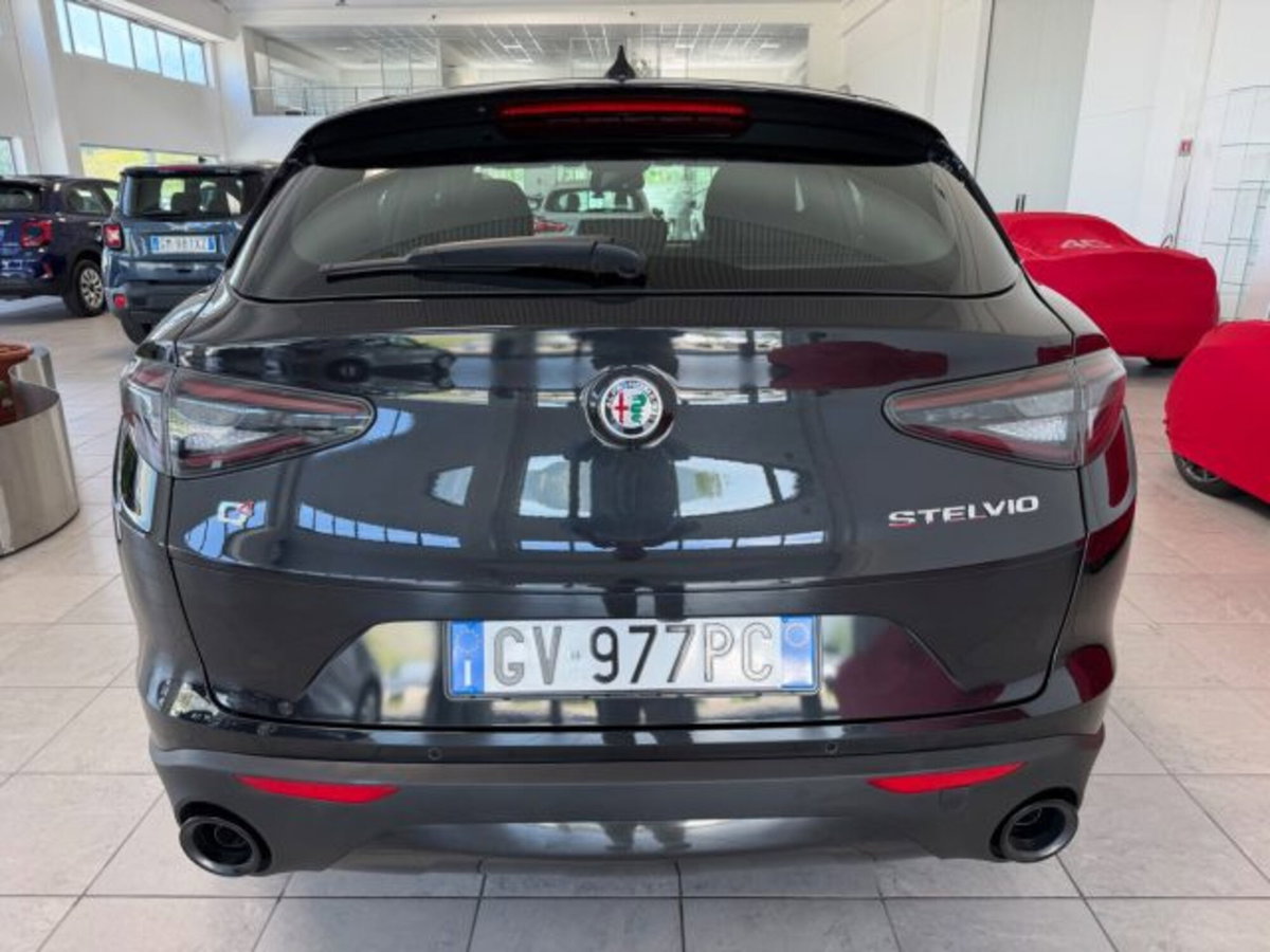 Alfa Romeo Stelvio Stelvio 2.2 Turbodiesel 210 CV AT8 Q4 GT Junior (3)