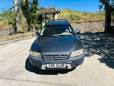 Volvo V70 2.4 D5 AWD Momentum (2)