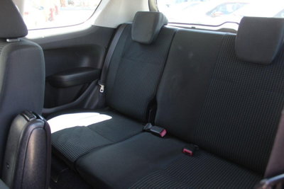 Suzuki Swift 1.3 DDiS 3p. GL (11)