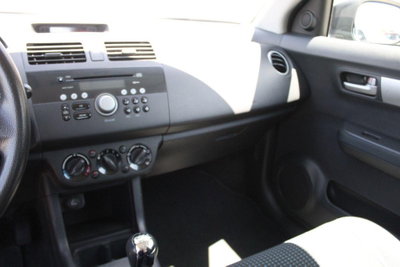 Suzuki Swift 1.3 DDiS 3p. GL (13)