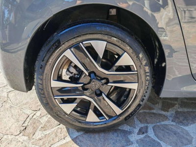 Peugeot 208 1.2 puretech Allure s&s 100cv (13)