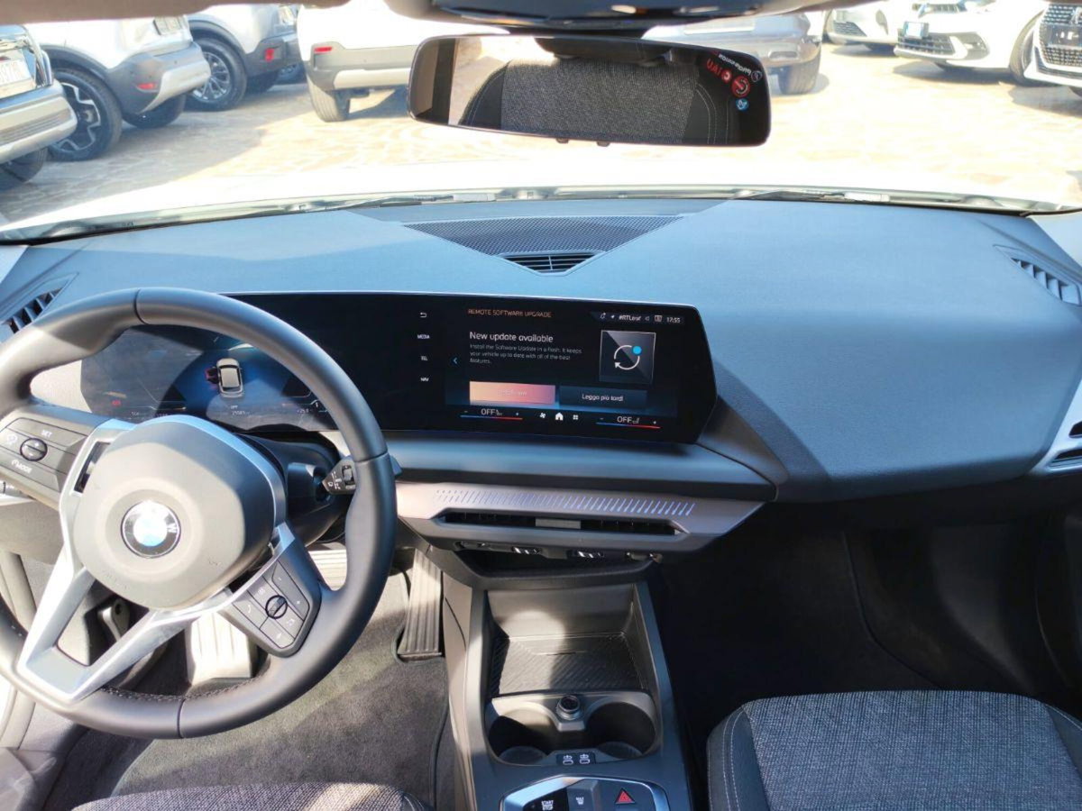BMW Serie 1 120d 48V MSport Design auto (13)