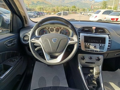 Lancia Delta 1.6 MJT DPF Platino (14)