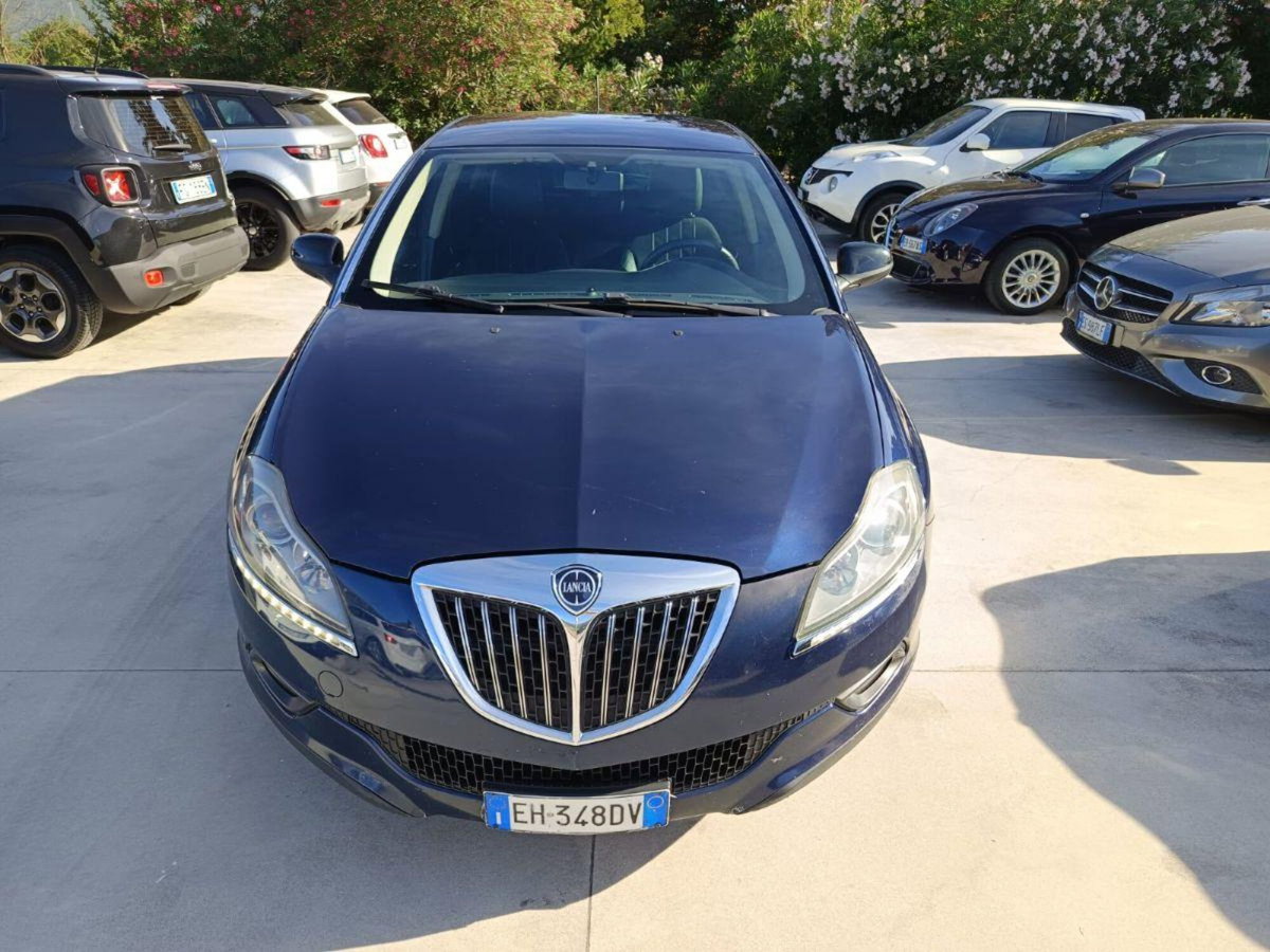 Lancia Delta 1.6 MJT DPF Platino (3)
