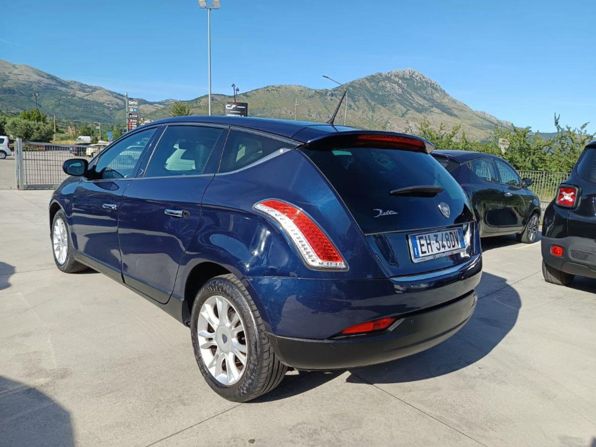 Lancia Delta 1.6 MJT DPF Platino (9)