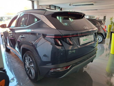 Hyundai Tucson 1.6 t-gdi 48V Xline 2wd dct (2)