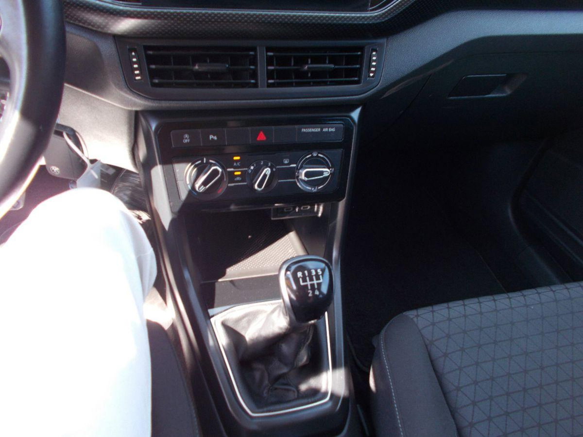 Volkswagen T-Cross 1.0 TSI Sport (17)