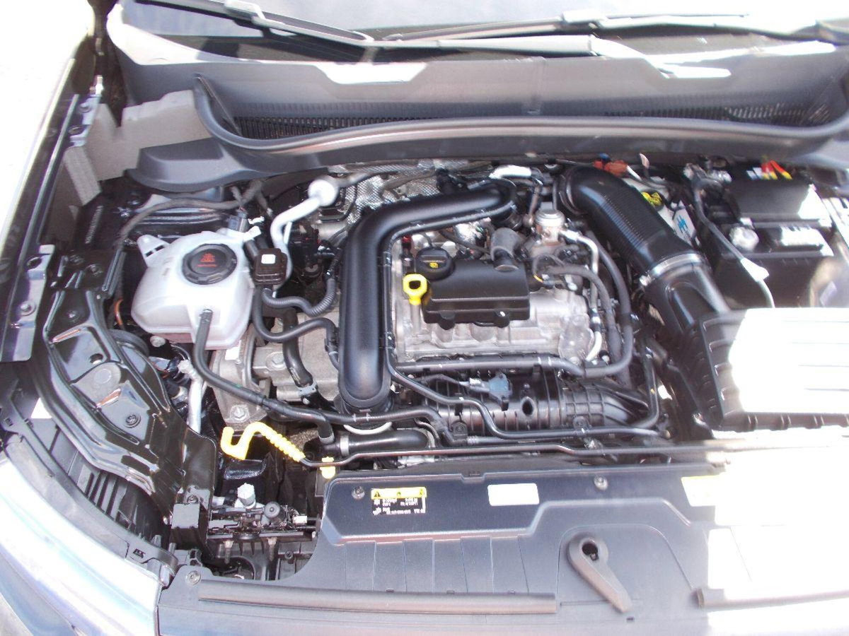 Volkswagen T-Cross 1.0 TSI Sport (18)