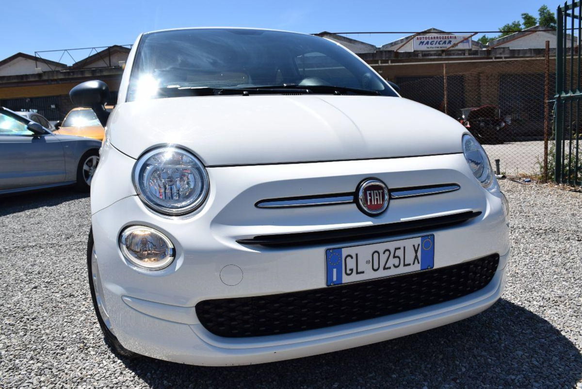 Fiat 500 1.0 Hybrid Red