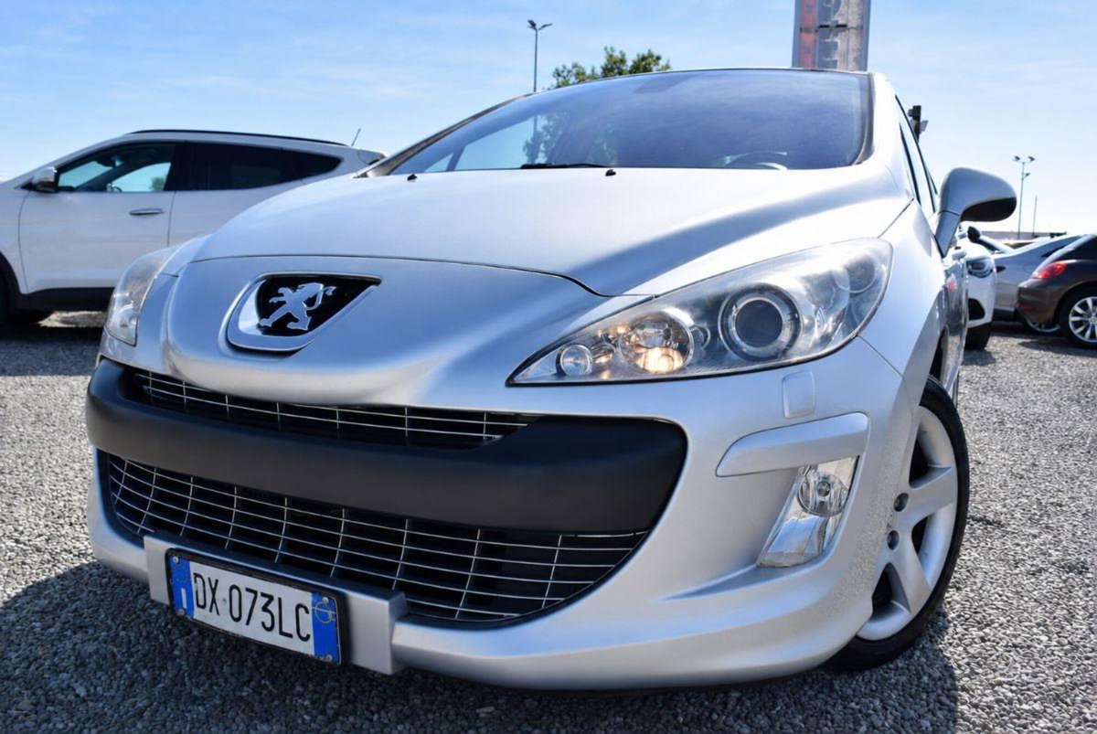 Peugeot 308 1.6 HDi 110CV 5p. Business (16)