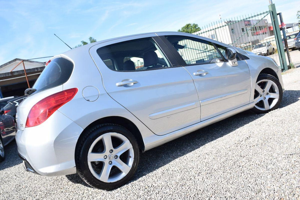 Peugeot 308 1.6 HDi 110CV 5p. Business (2)