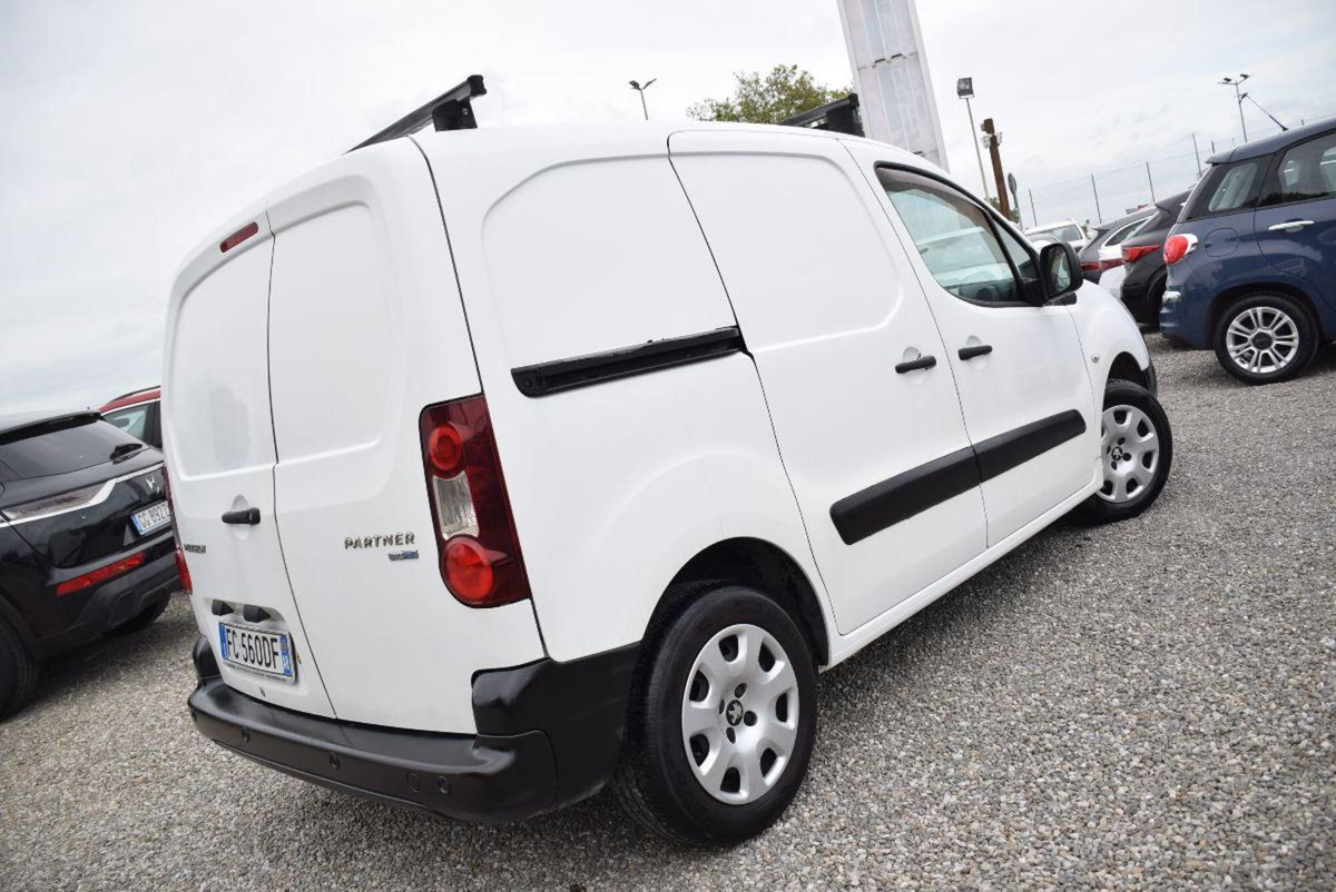 Peugeot Partner BlueHDi 100 Active (19)