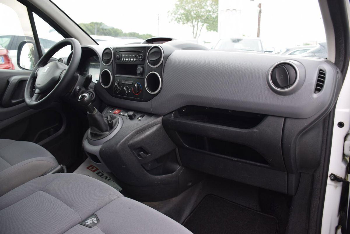 Peugeot Partner BlueHDi 100 Active (9)
