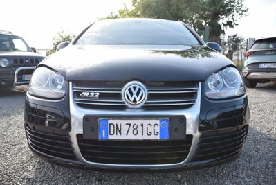 Volkswagen Golf 3.2 VR6 4mot. 3p. DSG R32 (16)