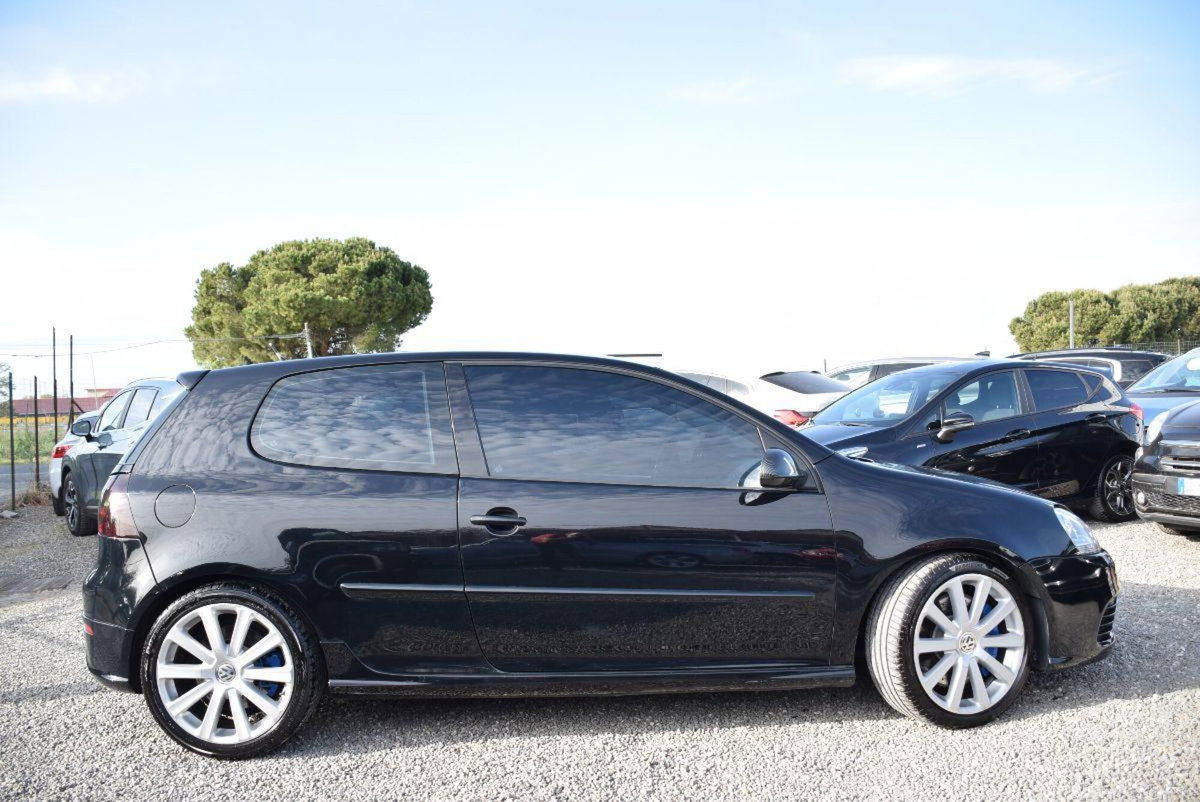 Volkswagen Golf 3.2 VR6 4mot. 3p. DSG R32 (17)