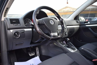 Volkswagen Golf 3.2 VR6 4mot. 3p. DSG R32 (5)