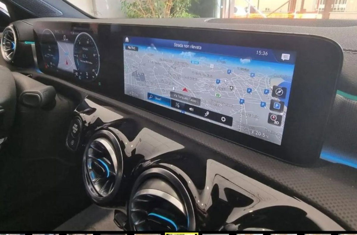 Mercedes-Benz Classe A 180 d Premium (9)