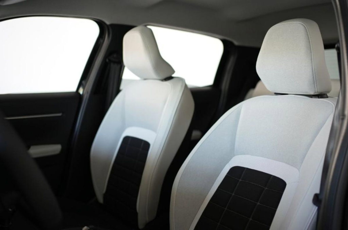Citroen C3 1.2 puretech turbo Max 100cv s&s (6)