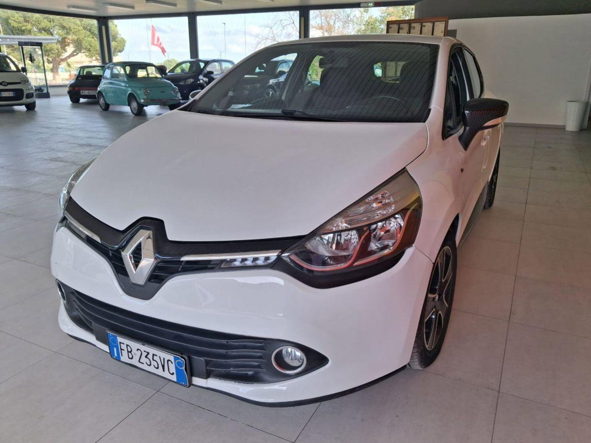 Renault Clio Sporter dCi 8V 75CV Start&Stop Energy Duel (6)