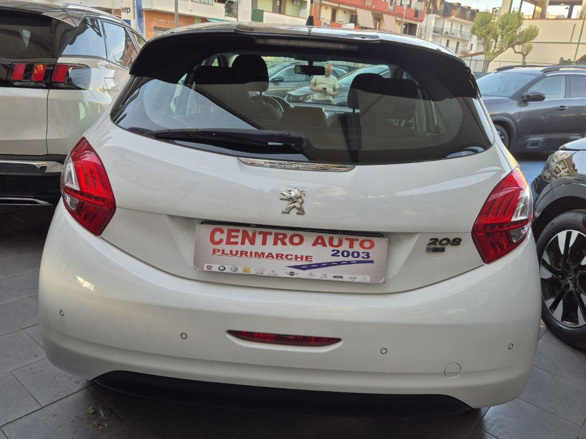 Peugeot 208 HDi 68 CV 5 porte Allure (10)