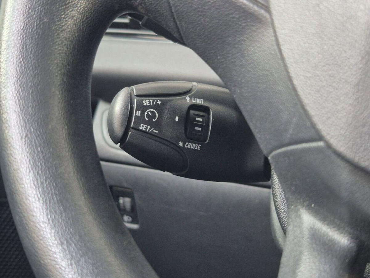 Peugeot 208 HDi 68 CV 5 porte Allure (18)