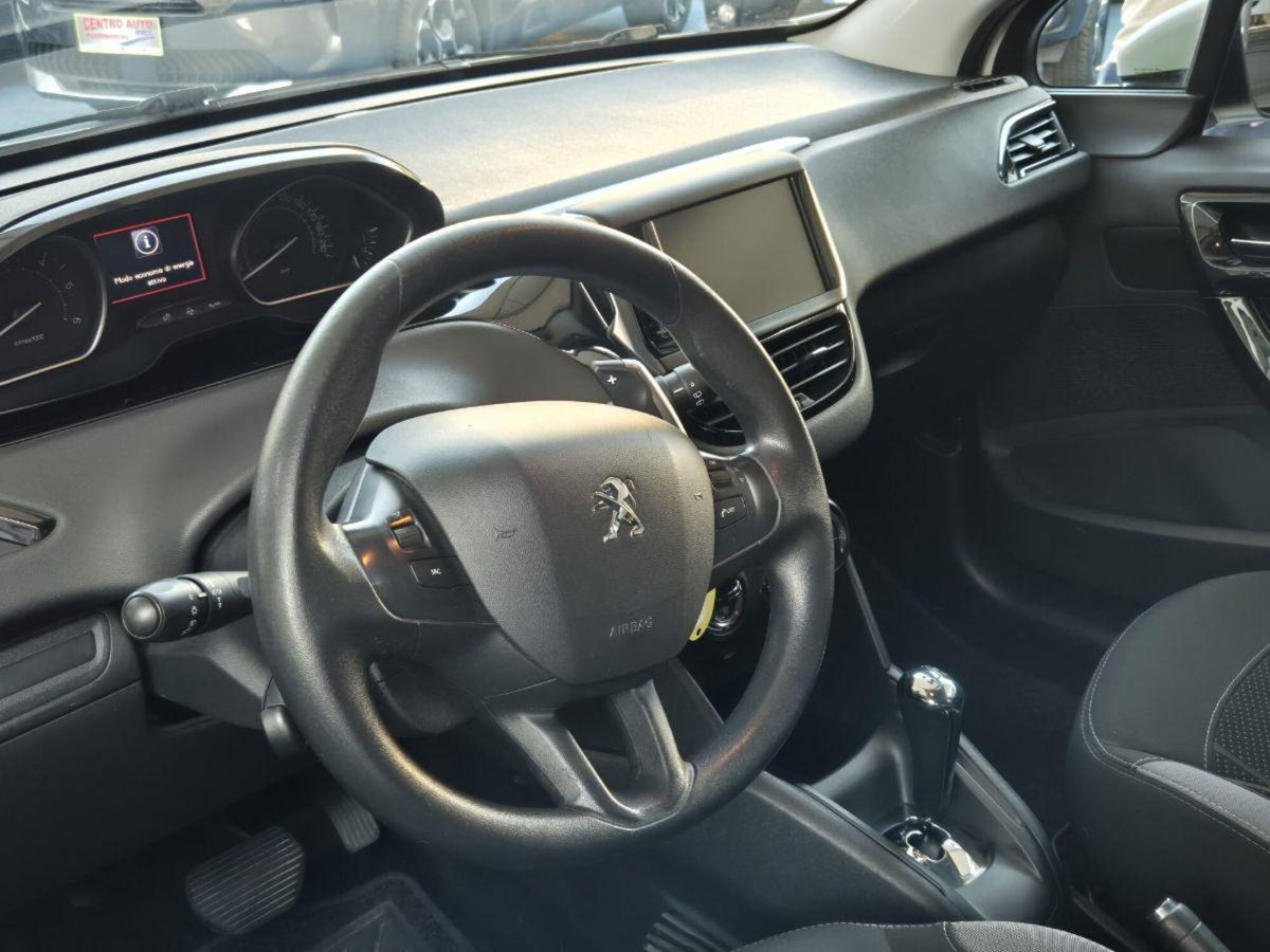 Peugeot 208 HDi 68 CV 5 porte Allure (2)