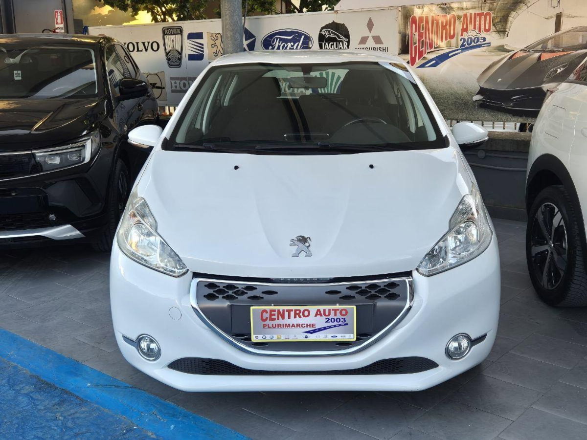 Peugeot 208 HDi 68 CV 5 porte Allure (7)