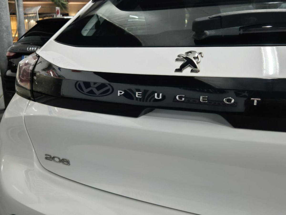 Peugeot 208 BlueHDi 100 Stop&Start 5 porte Allure (9)