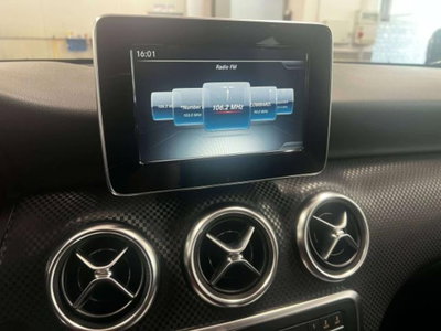 Mercedes-Benz Classe A 180 CDI Dark Night Edition (13)