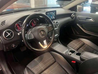 Mercedes-Benz Classe A 180 CDI Dark Night Edition (8)