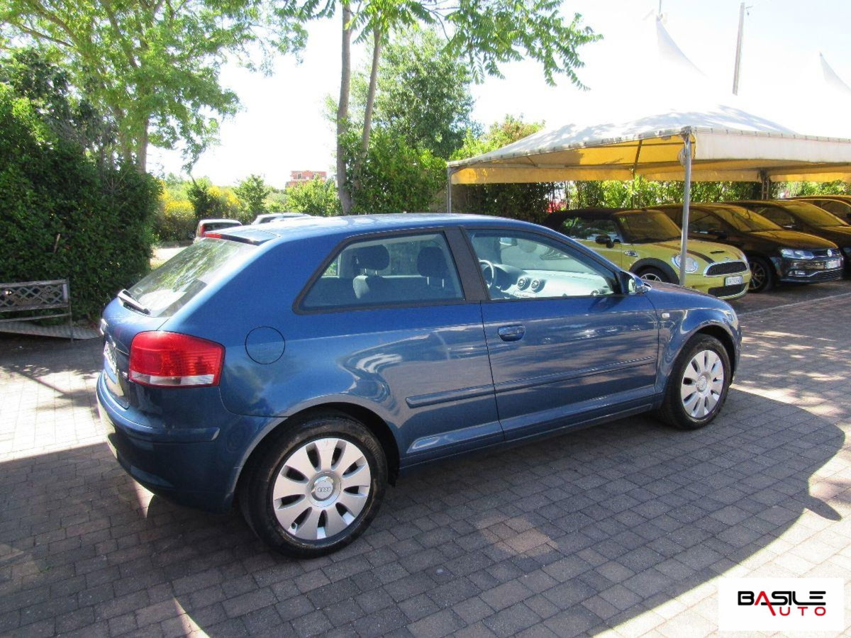 Audi A3 1.6 Ambiente (5)