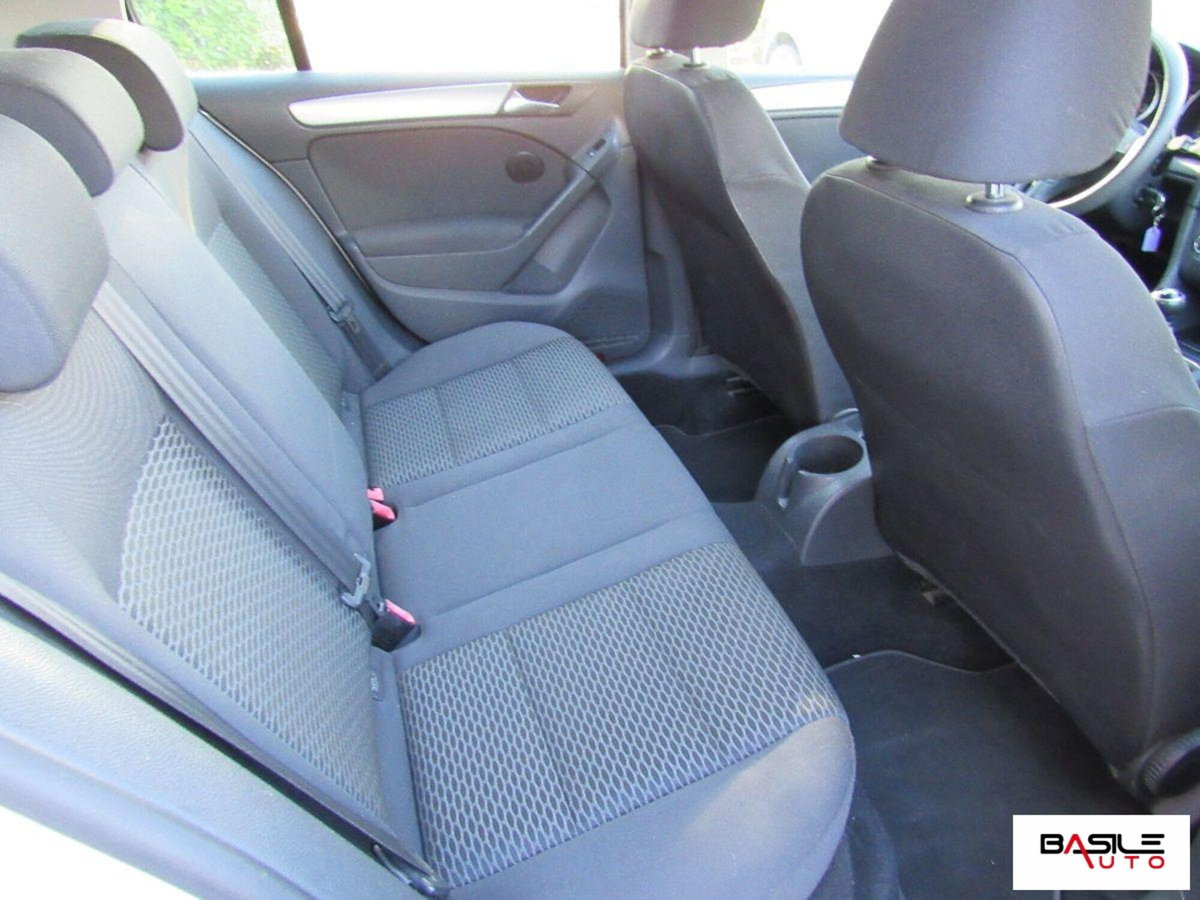 Volkswagen Golf 1.6 TDI DPF 5p. Highline (10)