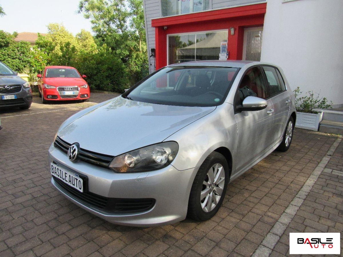 Volkswagen Golf 1.6 TDI DPF 5p. Highline (2)