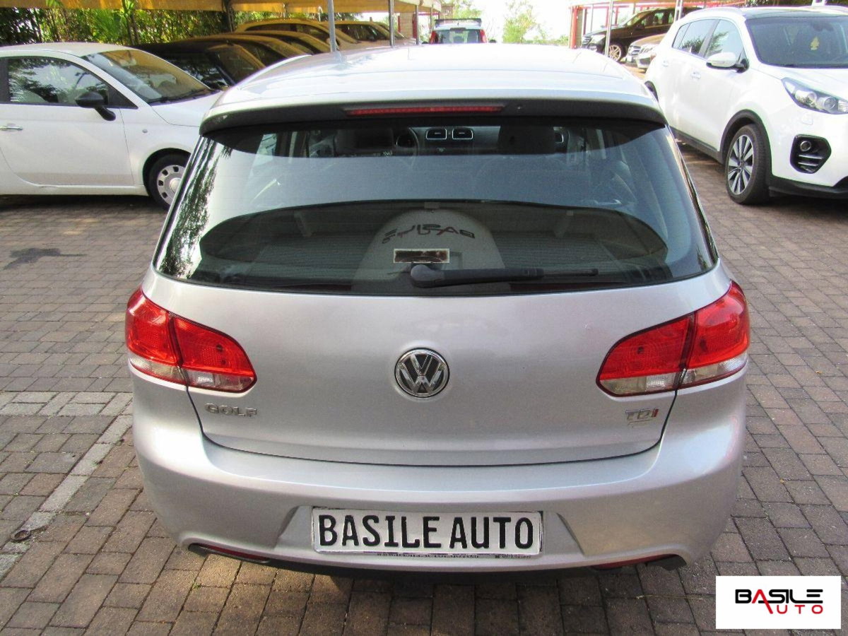 Volkswagen Golf 1.6 TDI DPF 5p. Highline (4)