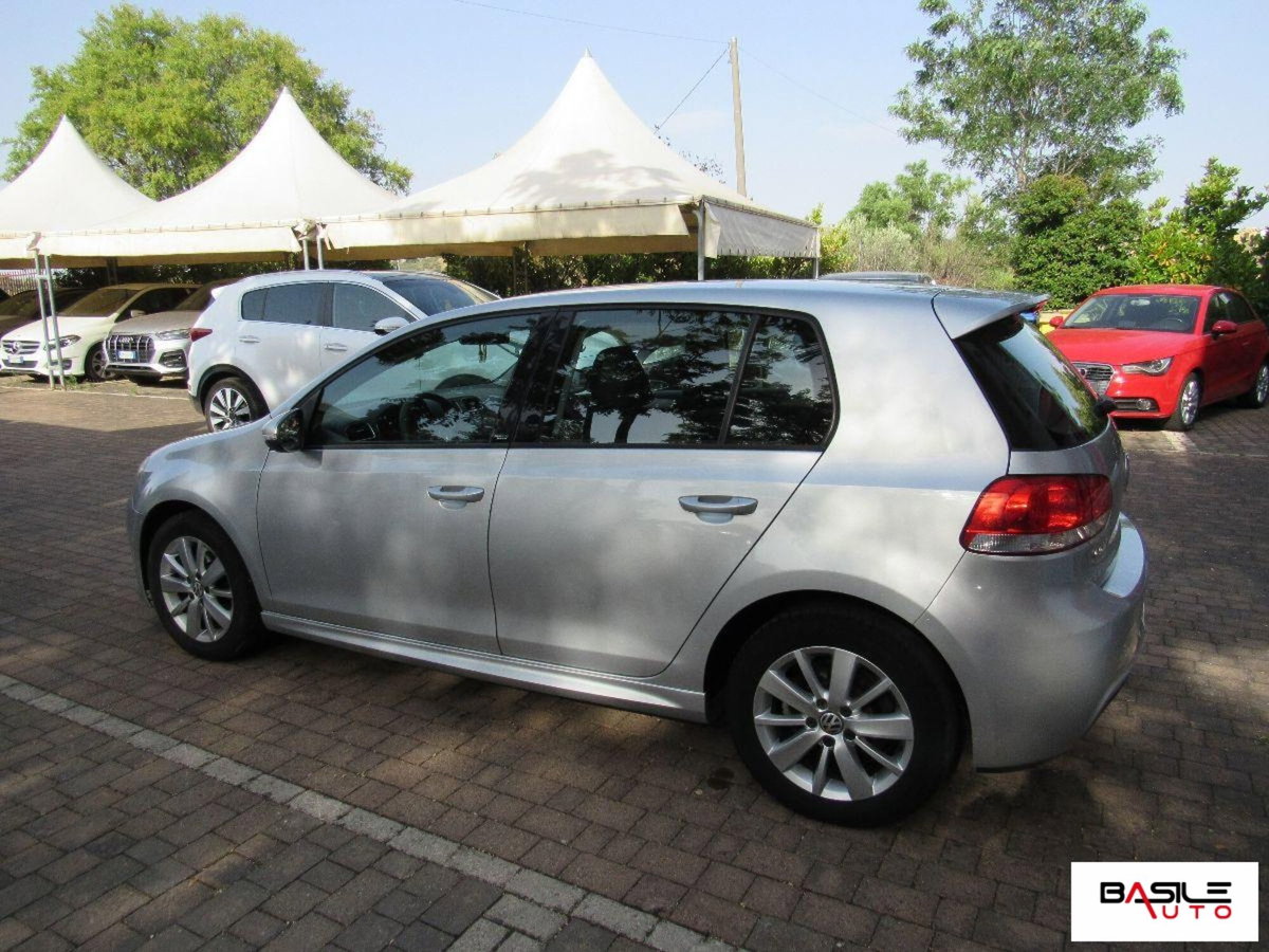 Volkswagen Golf 1.6 TDI DPF 5p. Highline (6)